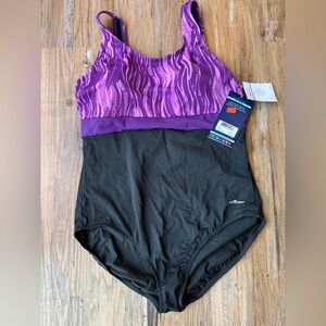 Dolfin Women’s Size 18 Athletic One-Piece Swimsuit UPF 50+ Chlorine Resistant